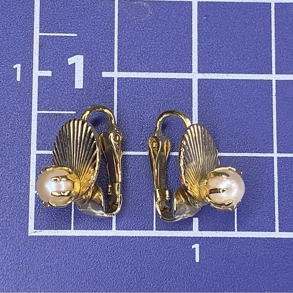 Vintage Coro Seashell Earrings Ivory Pearl Accent Yellow Gold Mermaid Gift